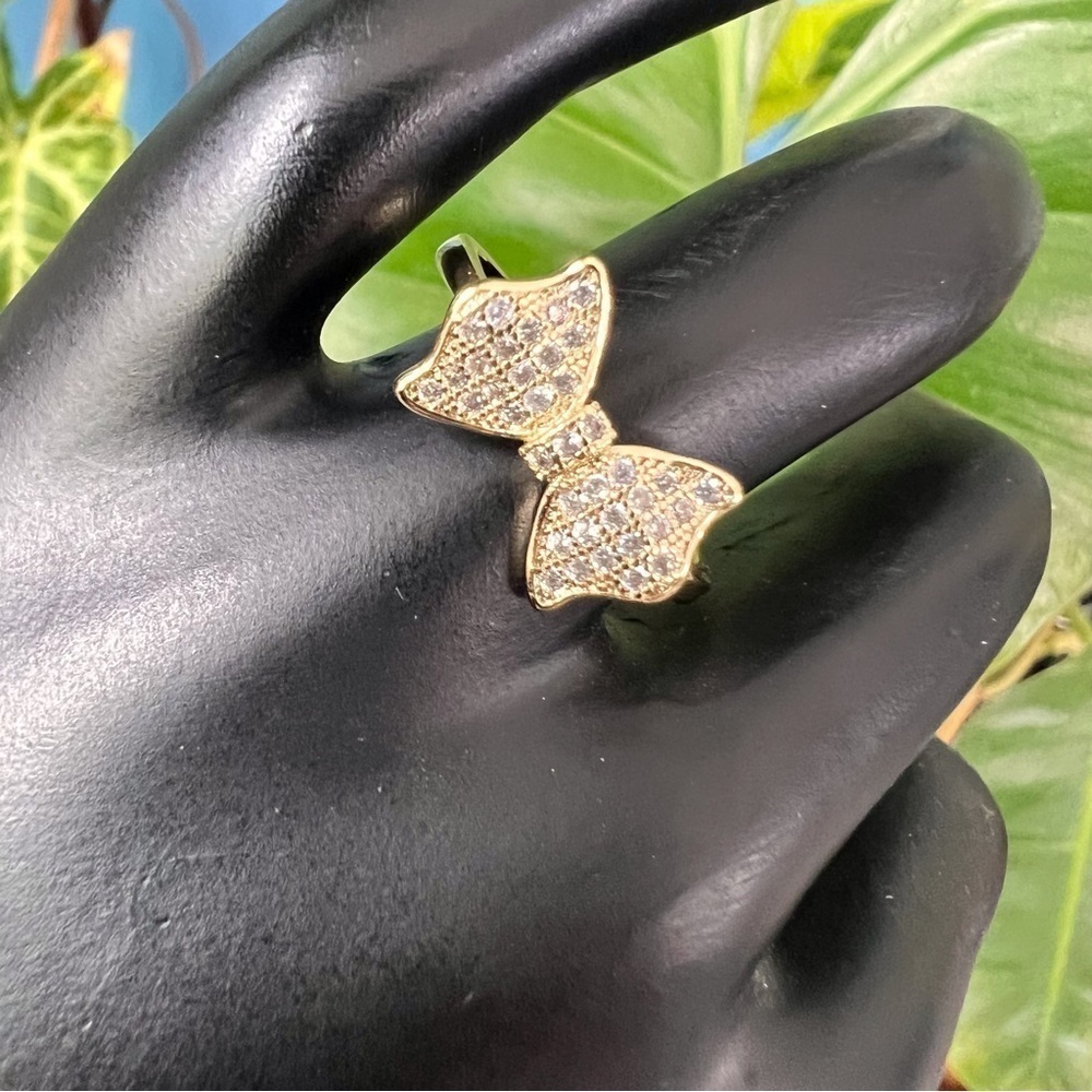 Women’s Statement Bow Tie Ring